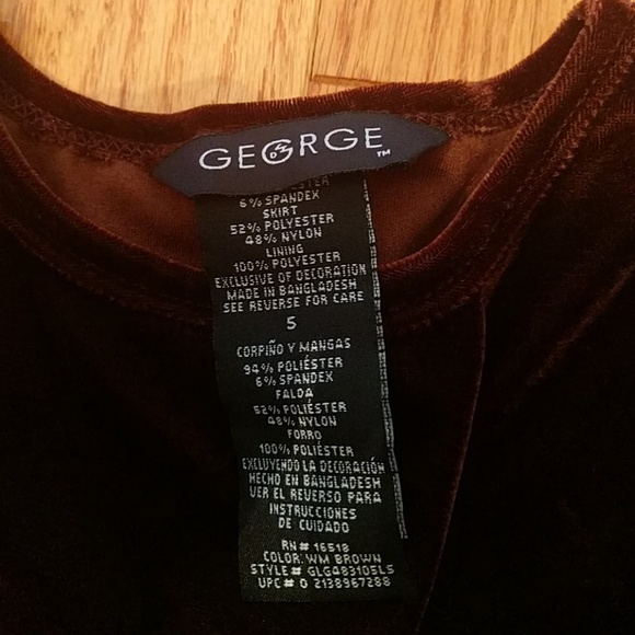 Holiday Dress - Picture 3 of 6